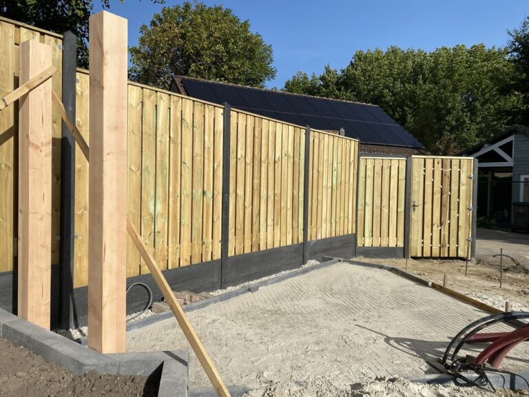op-maat-gemaakte-hout-beton-schuttingen-gelderland